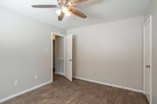 5606 Water Leaf Ln, Houston, TX 77088 - Photo 29