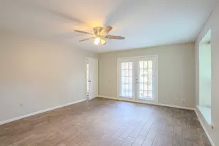 5606 Water Leaf Ln, Houston, TX 77088 - Photo 21