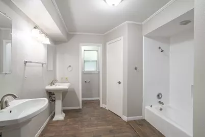 5606 Water Leaf Lane, Houston, TX 77088 - Photo 23