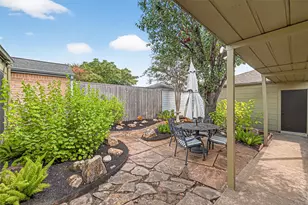 1917 Trixie Ln, Houston, TX 77042 - Photo 43