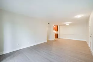 7575 Katy Fwy, Houston, TX 77024 - Photo 5