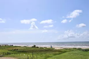 3008 Shady Ln, Crystal Beach, TX 77650 - Photo 5