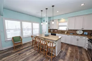 3008 Shady Ln, Crystal Beach, TX 77650 - Photo 13