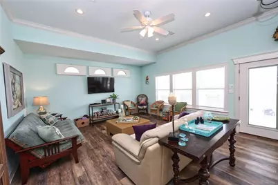 3008 Shady Lane, Crystal Beach, TX 77650 - Photo 9