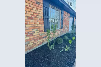 351 Dobbyn, Bridge City, TX 77611 - Photo 5