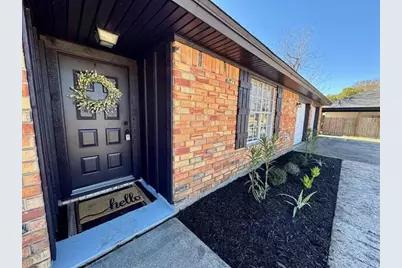 351 Dobbyn, Bridge City, TX 77611 - Photo 3