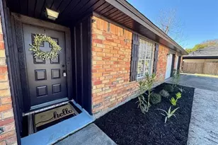 351 Dobbyn, Bridge City, TX 77611 - Photo 3