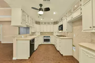 513 S Crockett St, Deer Park, TX 77536 - Photo 11