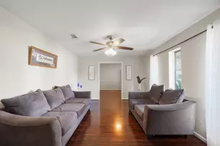 1114 Laurel Valley Dr, Houston, TX 77062 - Photo 9