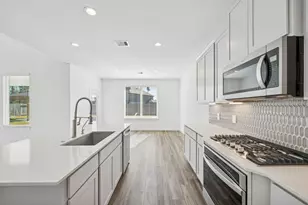 14309 Yellow Hawthorn Ct, Conroe, TX 77384 - Photo 15