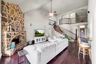 2021 Glenwood Way, Midlothian, TX 76065 - Photo 9