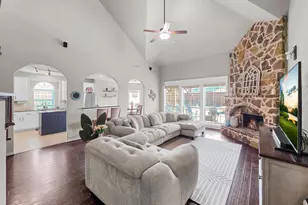 2021 Glenwood Way, Midlothian, TX 76065 - Photo 11