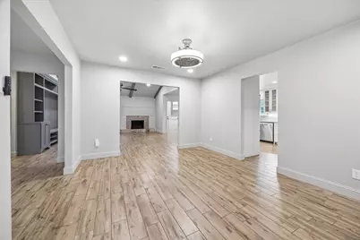 10602 Del Monte Drive, Houston, TX 77042 - Photo 17