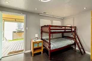 5219 Avenue Q, Galveston, TX 77551 - Photo 17