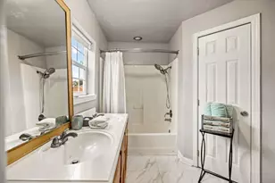 5219 Avenue Q, Galveston, TX 77551 - Photo 11