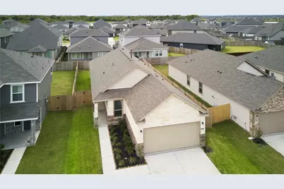 1526 Valley Creek Drive, Arcola, TX 77583 - Photo 3
