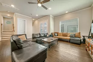 5916 Petty St, Houston, TX 77007 - Photo 9
