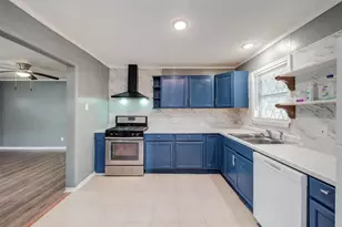 3630 Corksie St, Houston, TX 77051 - Photo 9