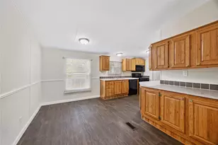 9642 Live Oak Trail, Willis, TX 77318 - Photo 7