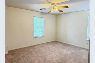 4710 Meadowthorn Court, Friendswood, TX 77546 - Photo 9