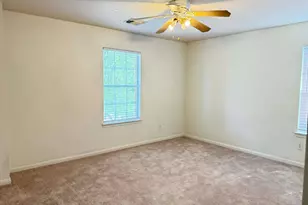 4710 Meadowthorn Ct, Friendswood, TX 77546 - Photo 9
