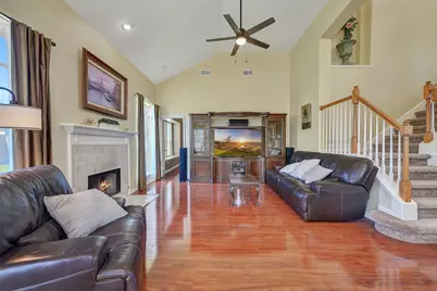 11012 Dogwood Court, La Porte, TX 77571 - Photo 13