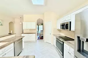 19403 Papago Ct, Tomball, TX 77377 - Photo 9
