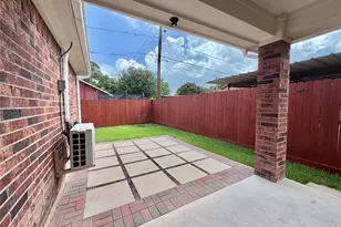 6650 Roberson St, Houston, TX 77085 - Photo 23