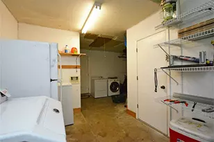 2523 Coopers Post Ln, Sugar Land, TX 77478 - Photo 23