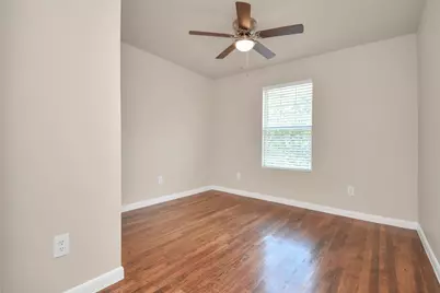 500 W Pitts Avenue #302, Pasadena, TX 77506 - Photo 13