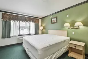 1025 Swanson St, Houston, TX 77030 - Photo 11