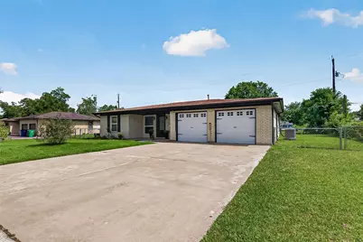 237 Burkett Street, Richwood, TX 77531 - Photo 19
