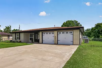 237 Burkett Street, Richwood, TX 77531 - Photo 41