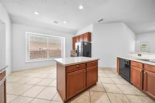 11 Griffin Hill Ct, The Woodlands, TX 77382 - Photo 7