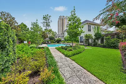 69 Wynden Oaks Drive, Houston, TX 77056 - Photo 33