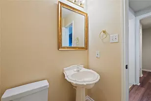 2203 Fairwater Park Dr, League City, TX 77573 - Photo 11