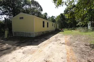 172 Walters St, Livingston, TX 77351 - Photo 1