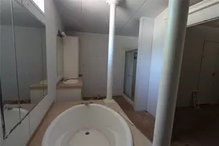 172 Walters St, Livingston, TX 77351 - Photo 11