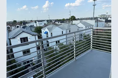 505 Jackson Hill Street #409, Houston, TX 77007 - Photo 1
