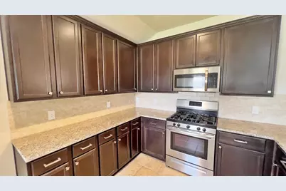 4019 Spurwing Lane, Baytown, TX 77521 - Photo 9