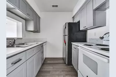 12658 Ashford Meadow Drive #B, Houston, TX 77082 - Photo 5