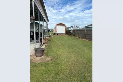 920 S Sage Road, Crystal Beach, TX 77650 - Photo 3