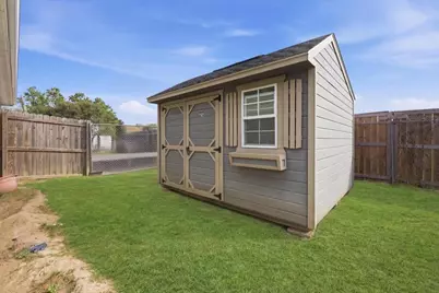 9015 Landis Drive, Beaumont, TX 77707 - Photo 11