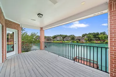 403 Brook Shore Court, Sugar Land, TX 77478 - Photo 9