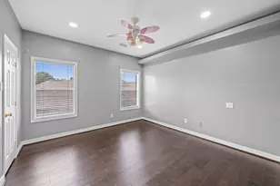 403 Brook Shore Ct, Sugar Land, TX 77478 - Photo 15