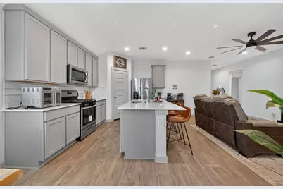 14503 Sweet Water Drive, Baytown, TX 77523 - Photo 11