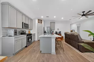 14503 Sweetwater Dr, Baytown, TX 77523 - Photo 11