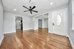 2212 Raspberry Ln, Pasadena, TX 77502 - Photo 3