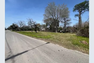 2695 Atlanta Street, Beaumont, TX 77701 - Photo 3