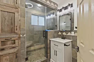 4800 Heathrow Ln, Alvin, TX 77511 - Photo 15